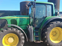 Tractor John Deere 6820