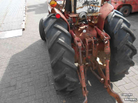 Small-track Tractor International 423