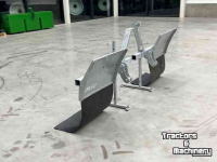 Other tractors and accessories  Spatbord verlengers