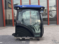 Tractor New Holland Cab met Nieuw PLMi dak Blue Power en  Standaard Blauw