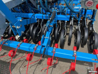 Seed drill Lemken Zirkon 12/300 + Solitair 9+/300