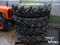 Wheels, Tyres, Rims & Dual spacers Mercedes Benz 12,4r32