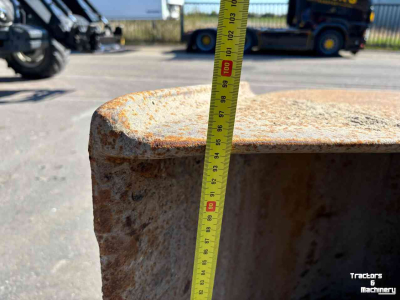 Excavator buckets  LH-901-B