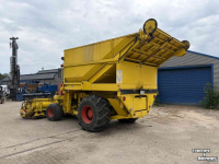 Forage-harvester Hesston Field queen