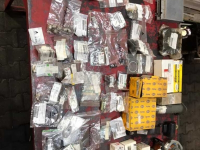 Diverse new spare-parts Fendt Grote voorraad onderdelen diversen machines
