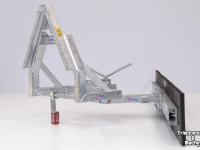 Rubber yard scraper Qmac 180 MECH SCHUIN ACCORD