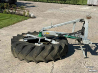 Feed sweeper wheel Accord voerschuif band