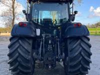 Tractor Valtra N143 Hitech