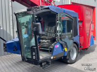 Self-propelled feed mixer  SelfLine Premium
