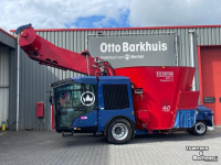 Self-propelled feed mixer  SelfLine Premium
