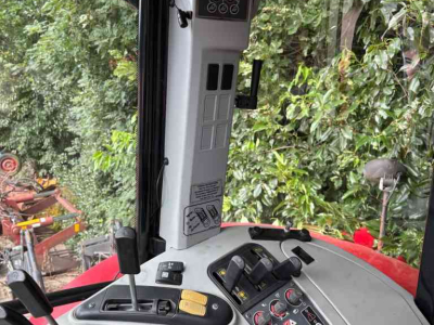 Tractor Massey Ferguson 6490 Dyna 6