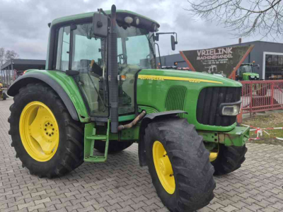 Tractor John Deere 6220 PQ+