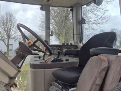 Tractor John Deere 6220 PQ+