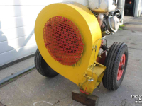 Leaf blower KWH Whirlwind 750 bladblazer geduwd Honda motor