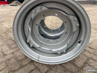 Wheels, Tyres, Rims & Dual spacers Steyr W12x24 velgen