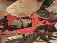 Ploughs Niemeyer Delta