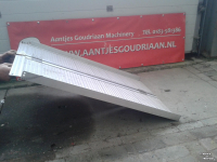 Other transport and industrial equipment and accessories  Opvouwbare rijplank