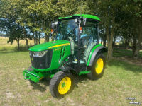 Small-track Tractor John Deere 3046R