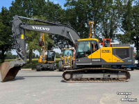 Excavator Volvo EC250EL