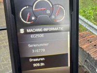 Excavator Volvo EC250EL