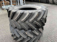 Wheels, Tyres, Rims & Dual spacers BKT 600/65R28 Agrimax  RT657 Nieuw