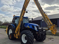 Tractor  New holland 7050 Tractor + Herder MBK 513 LSH