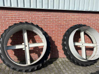 Wheels, Tyres, Rims & Dual spacers  11.2R32 & 11.2R48 Wielen + Dubbellucht