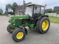 Tractor John Deere 1640 MC-1 cab.