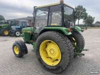 Tractor John Deere 1640 MC-1 cab.