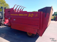 Silage-block distribution wagon Schuitemaker Amigo 30S blokkenwagen