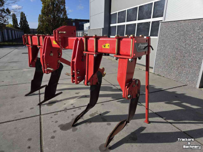 Deep subsoiler Kverneland cli 300 voorzetwoeler