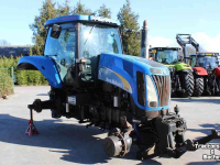 Tractor New Holland T8020 Spare parts / Onderdelen