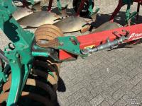 Ploughs Kverneland LB 85