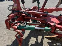 Ploughs Kverneland LB 85