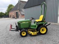 Horticultural Tractors John Deere 655 Diesel 4wd met maaidek fronthef