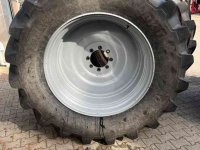 Wheels, Tyres, Rims & Dual spacers BKT 900/50r42 en 600/65r28