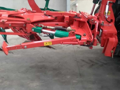 Ploughs Kverneland EG  100 / 300