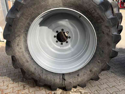 Wheels, Tyres, Rims & Dual spacers BKT 900/50r42 en 600/65r28