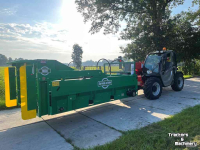 Straw spreader for boxes Spread-a-Bale Midi stroverdeler