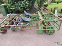 Transplanter Basrijs 4 rij  perspot plantmachine