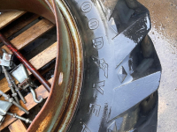 Wheels, Tyres, Rims & Dual spacers  16.9R34 Dubbellucht