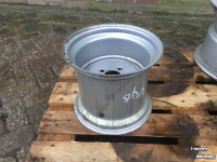 Wheels, Tyres, Rims & Dual spacers  12x 10,5