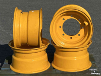 Wheels, Tyres, Rims & Dual spacers JCB W11x18  8 gaats  JCB 41/940370 JCB 406-407-409