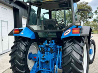 Tractor Ford 8240