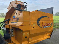Straw spreader for boxes Lucas Lucas Stroblazer stroverdeler