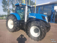 Tractor New Holland T7040