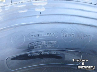 Wheels, Tyres, Rims & Dual spacers  335/80R20 8 gaats velg