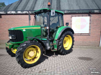 Tractor John Deere 6120 SE