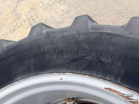 Wheels, Tyres, Rims & Dual spacers Molcon 18.4R38 Dubbellucht 5-ster