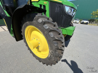 Tractor John Deere 6M 125